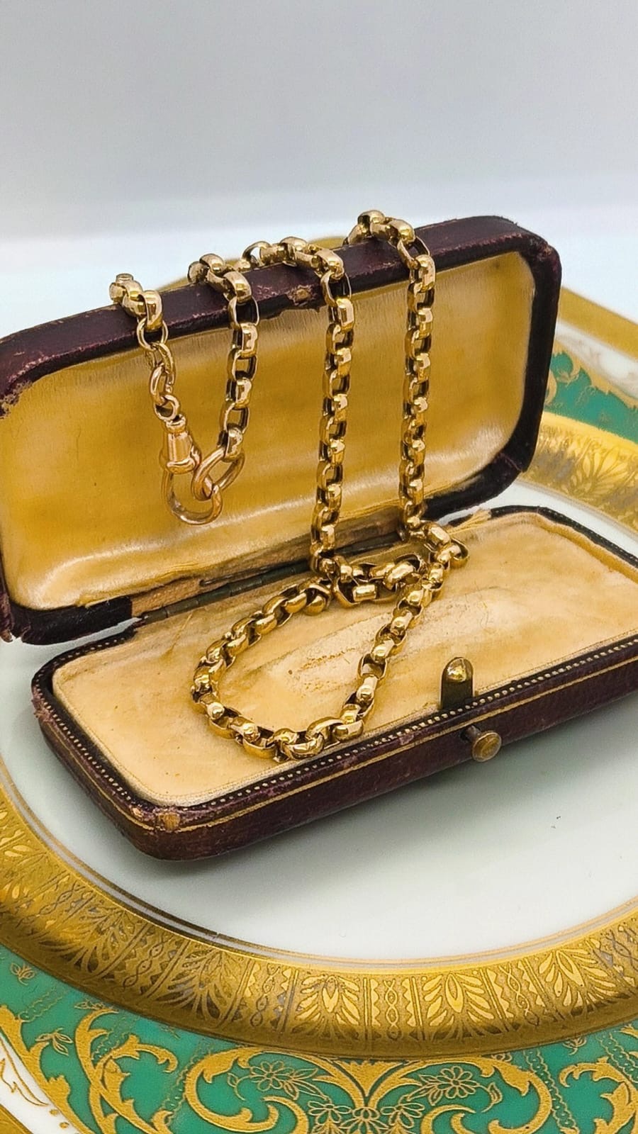 Albert chain